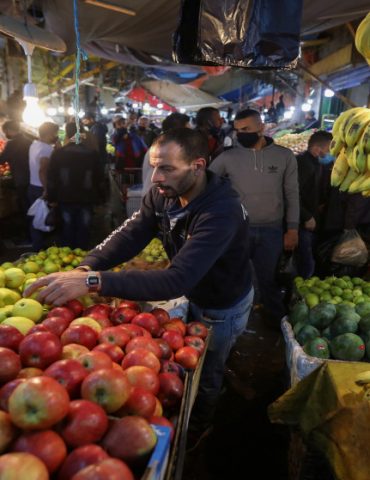 قفصة البريكي: "توفر جميع المنتوجات والتزويد عادي.."